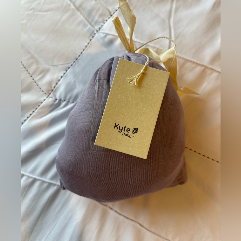 Kyte Baby Crib Sheet -Color Taro